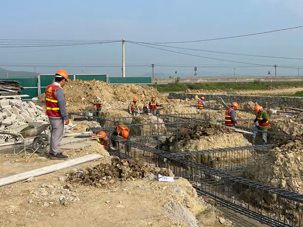 Lắp đặt thép móng theo bản vẽ